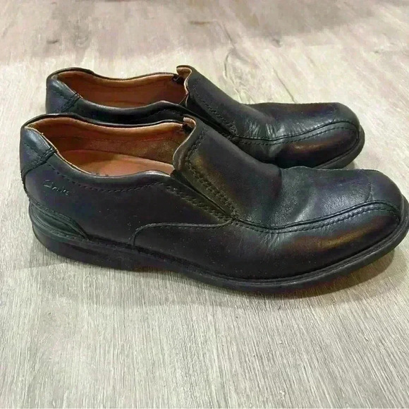Clarks Black Leather Slip On Loafers Men’s Size 9 - Picture 3 of 7